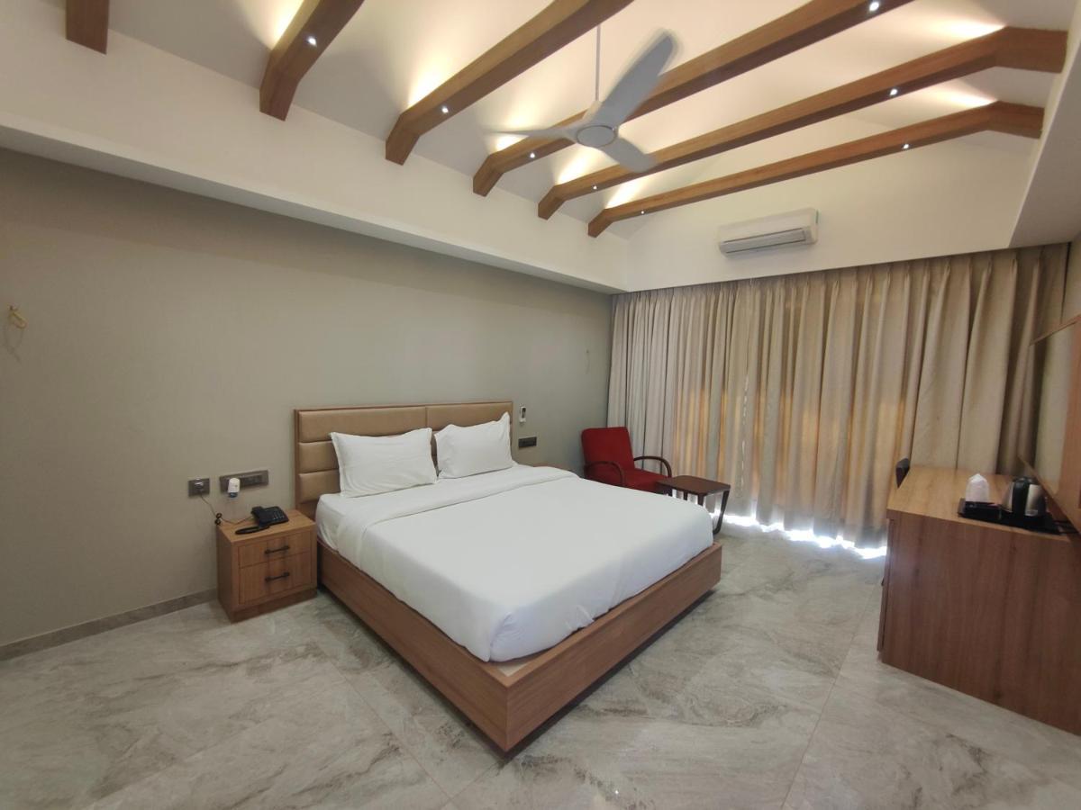 Club Heaven Palanpur 호텔 외부 사진