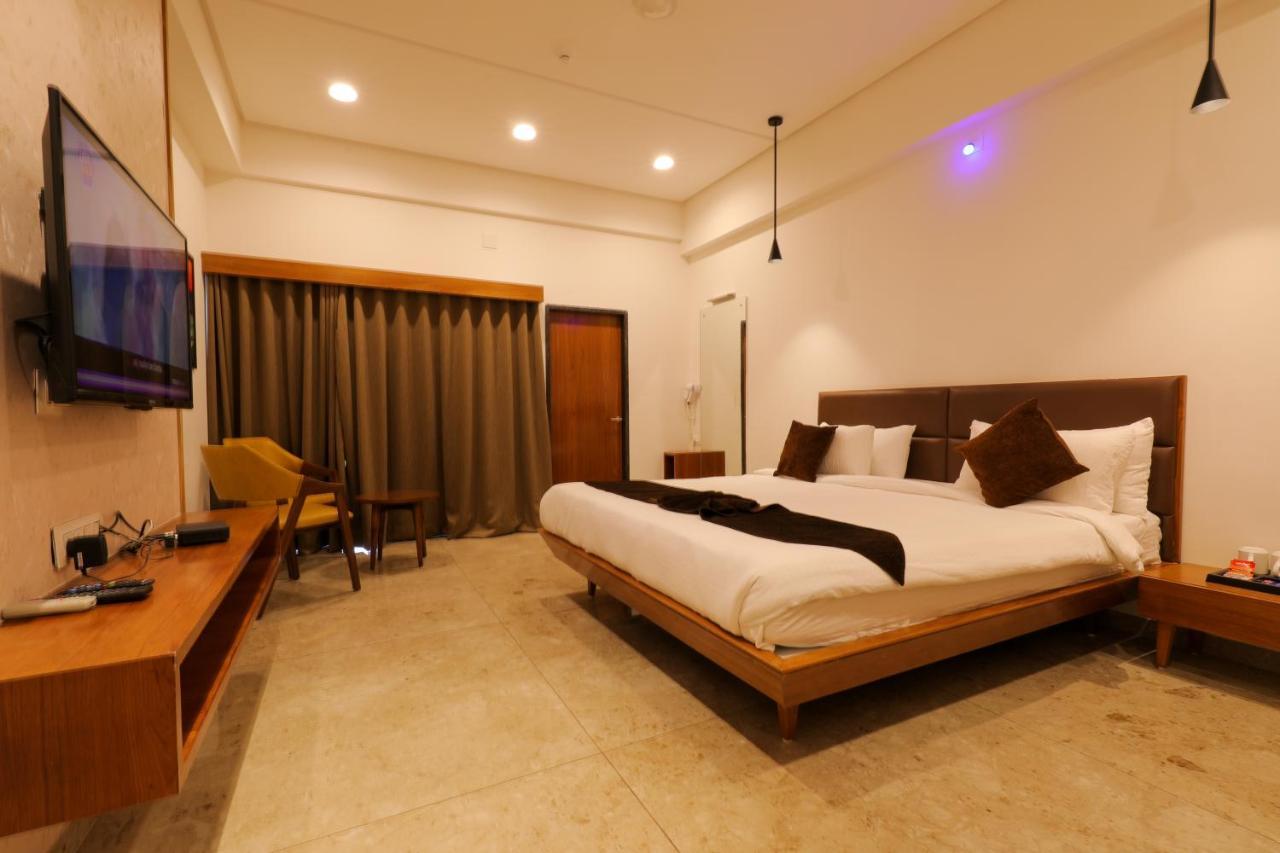 Club Heaven Palanpur 호텔 외부 사진